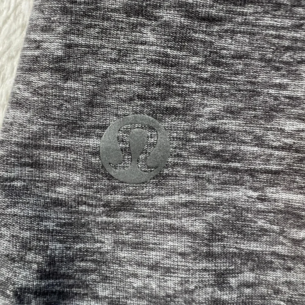 Lululemon Tank Top Womens 2 Gray Pink Strappy Open Back Built In Bra Yoga Gym
